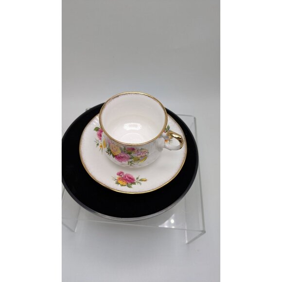 ROYAL DOVER Bone China Footed Teacup Saucer Gold Trim Cottage Rose Elegant - Picture 8 of 16